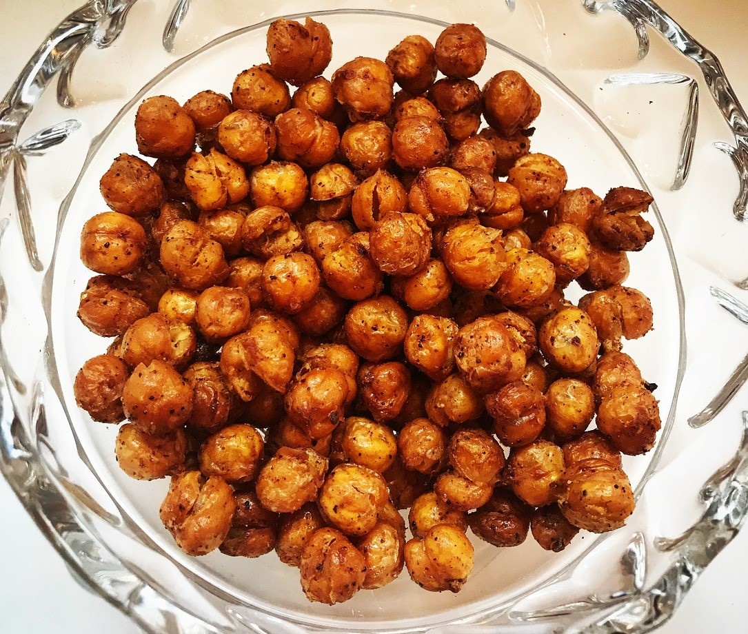 spicy roasted baked chickpeas