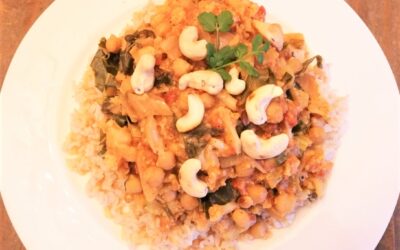 Slow Cooker Cauliflower and Chickpea Tikka Masala